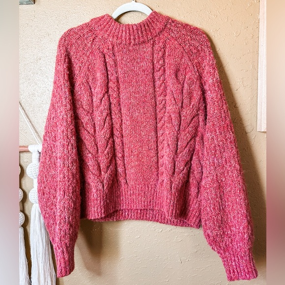 Soft knit sweater - Picture 1 of 3